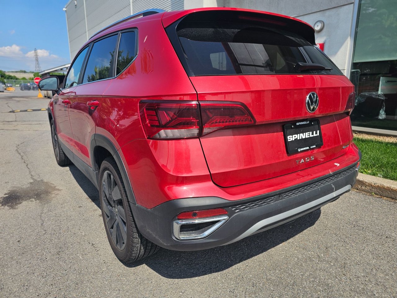 2024 Volkswagen Taos HIGHLINE AWD; CUIR TOIT PANO NAV AUDIO*BAS/LOW KM*