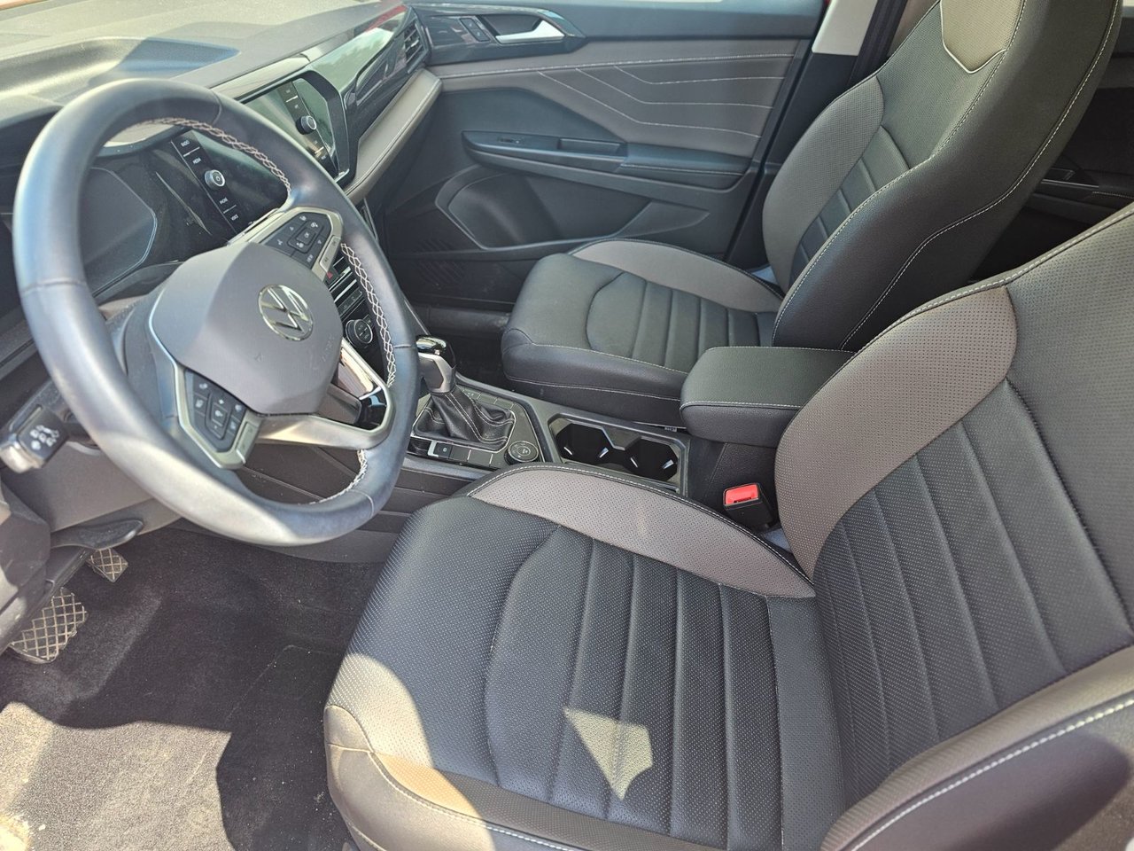 2024 Volkswagen Taos HIGHLINE AWD; CUIR TOIT PANO NAV AUDIO*BAS/LOW KM*
