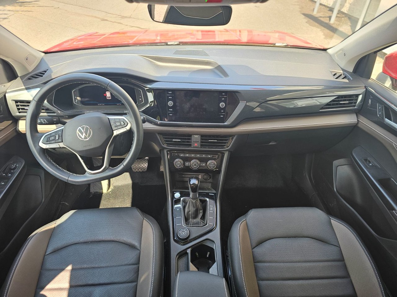 2024 Volkswagen Taos HIGHLINE AWD; CUIR TOIT PANO NAV AUDIO*BAS/LOW KM*