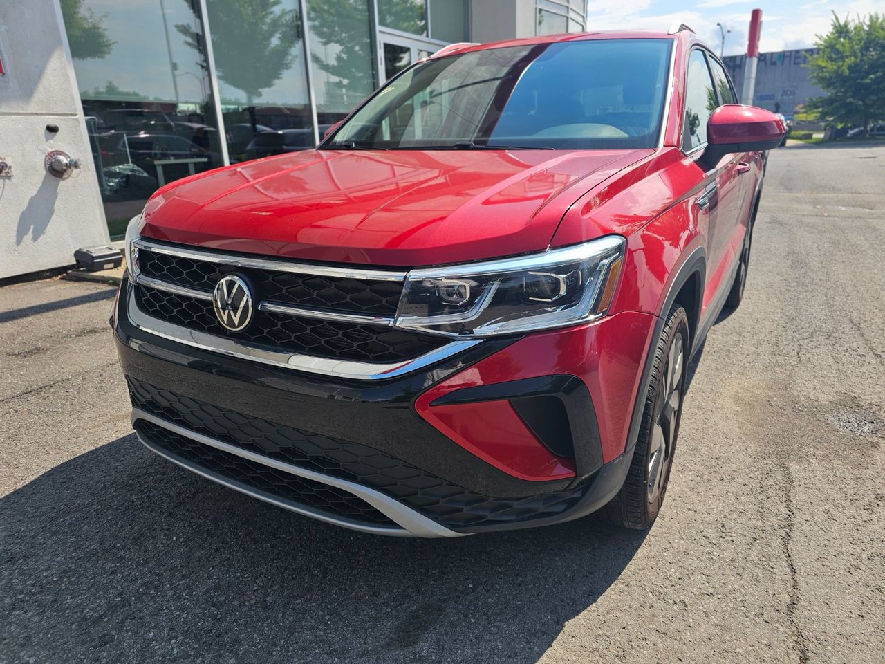 2024 Volkswagen Taos HIGHLINE AWD; CUIR TOIT PANO NAV AUDIO*BAS/LOW KM*