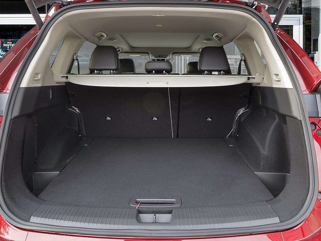 2026 Nissan Rogue SV Moonroof