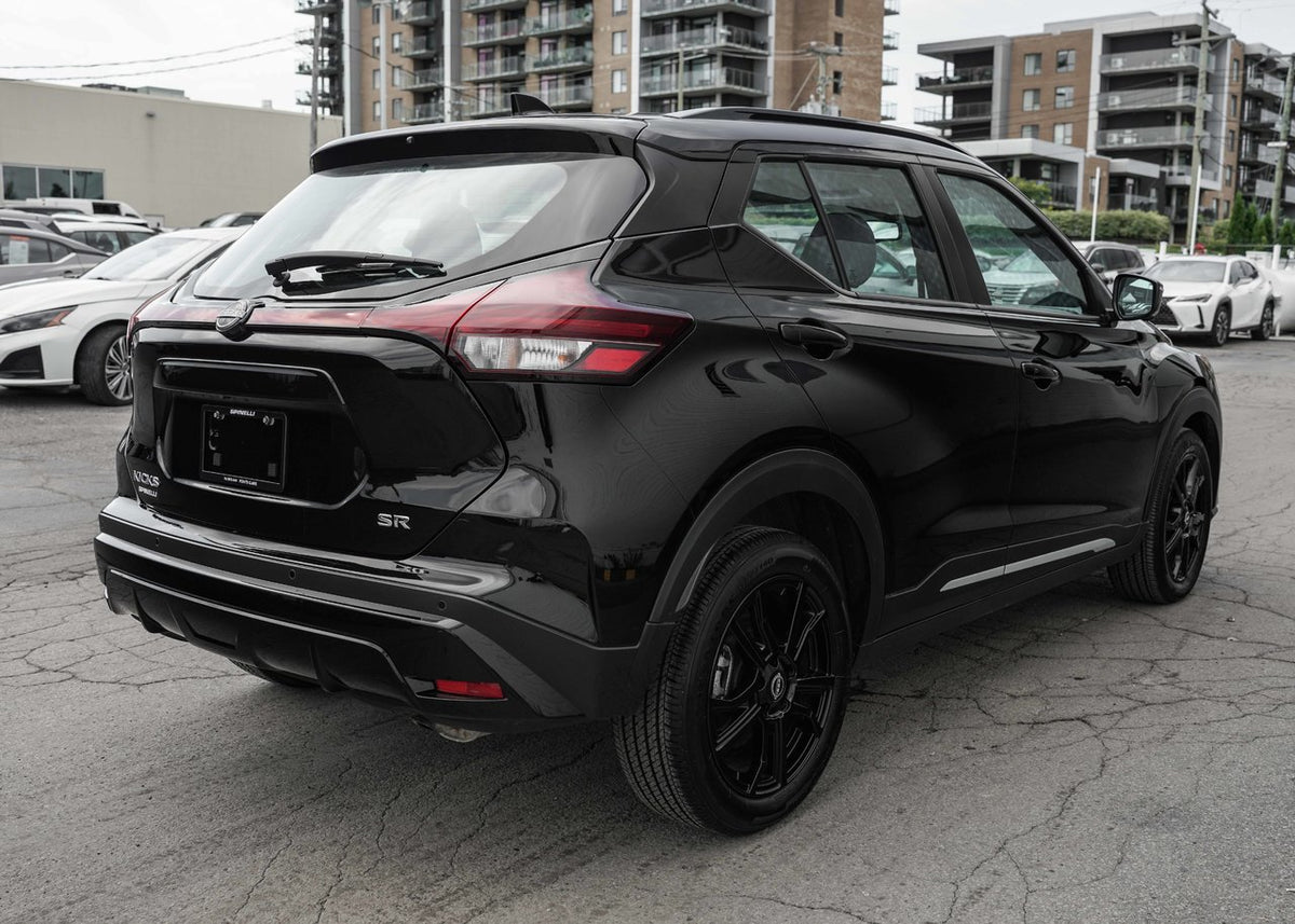 2024 Nissan Kicks SR Premium