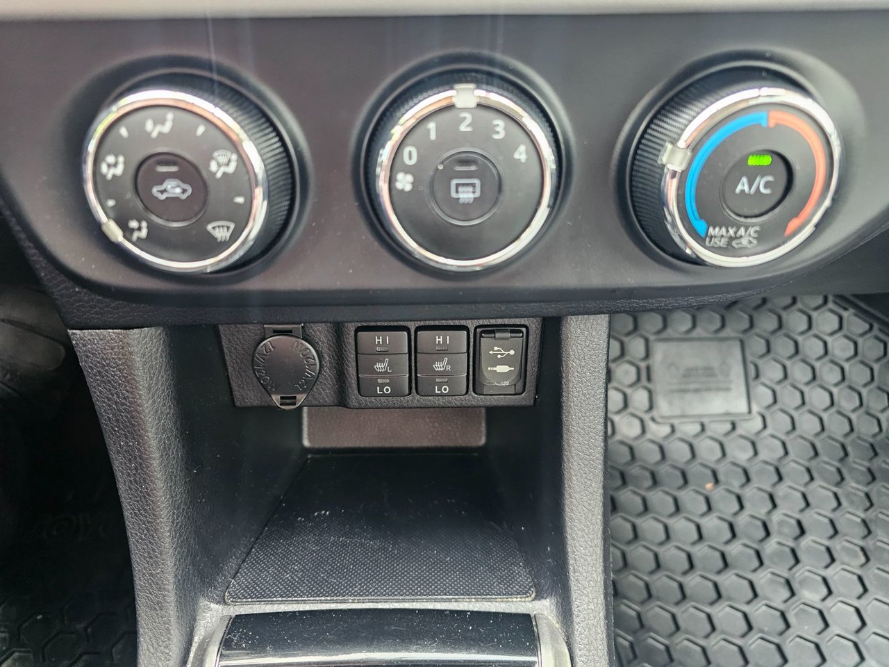 2016 Toyota Corolla LE AUTO: A/C CAMERA SIEGES CHAUFFANT *BAS/LOW KM*