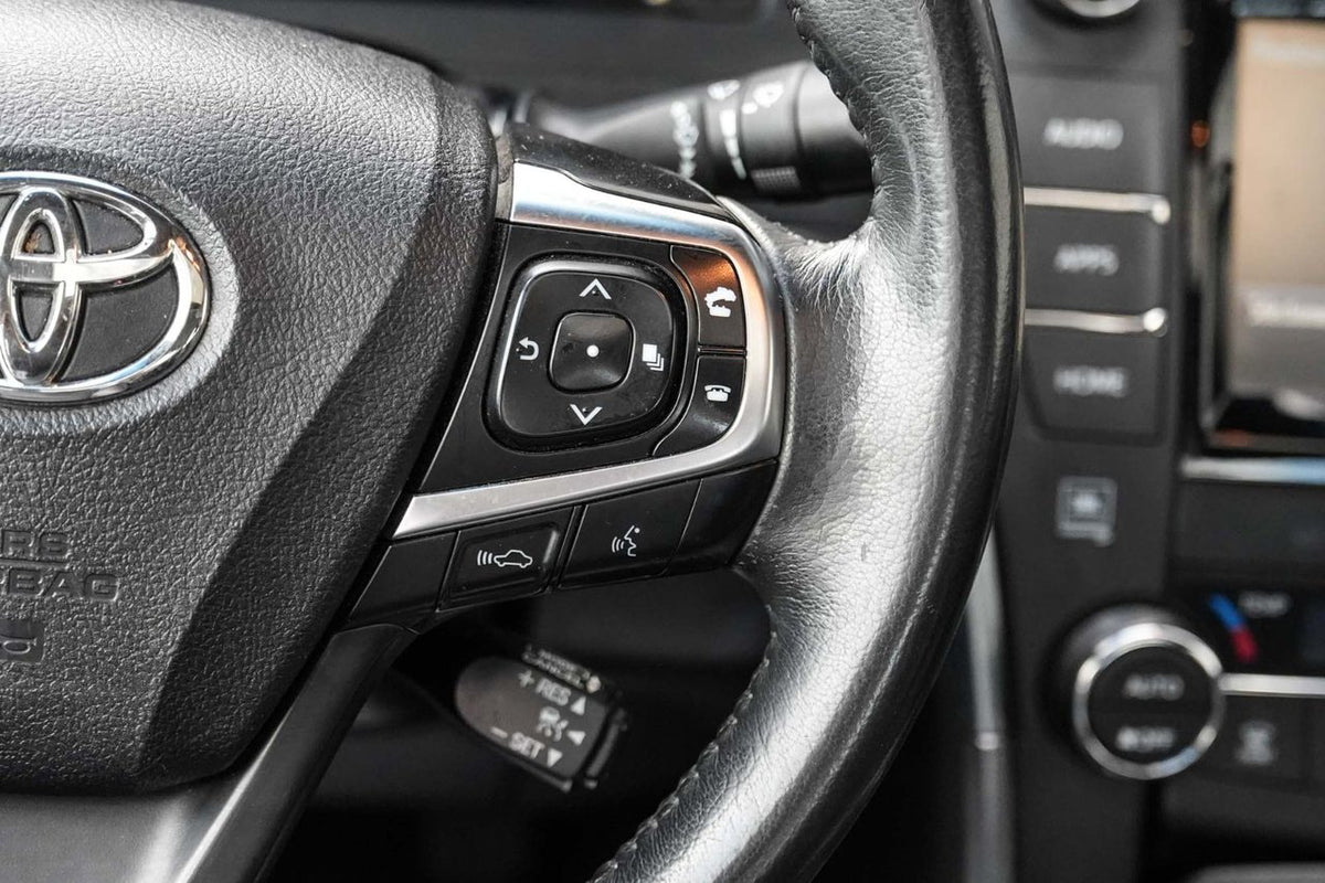 2017 Toyota Camry Hybrid XLE HYBRID