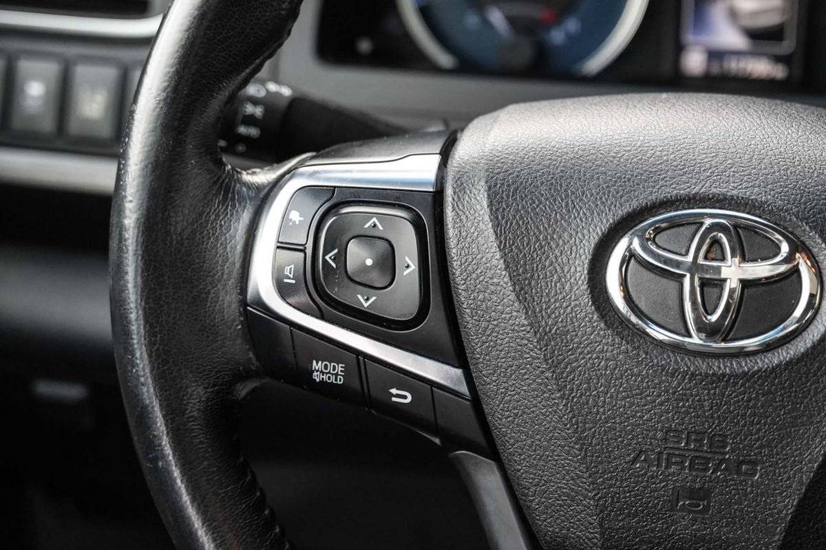 2017 Toyota Camry Hybrid XLE HYBRID