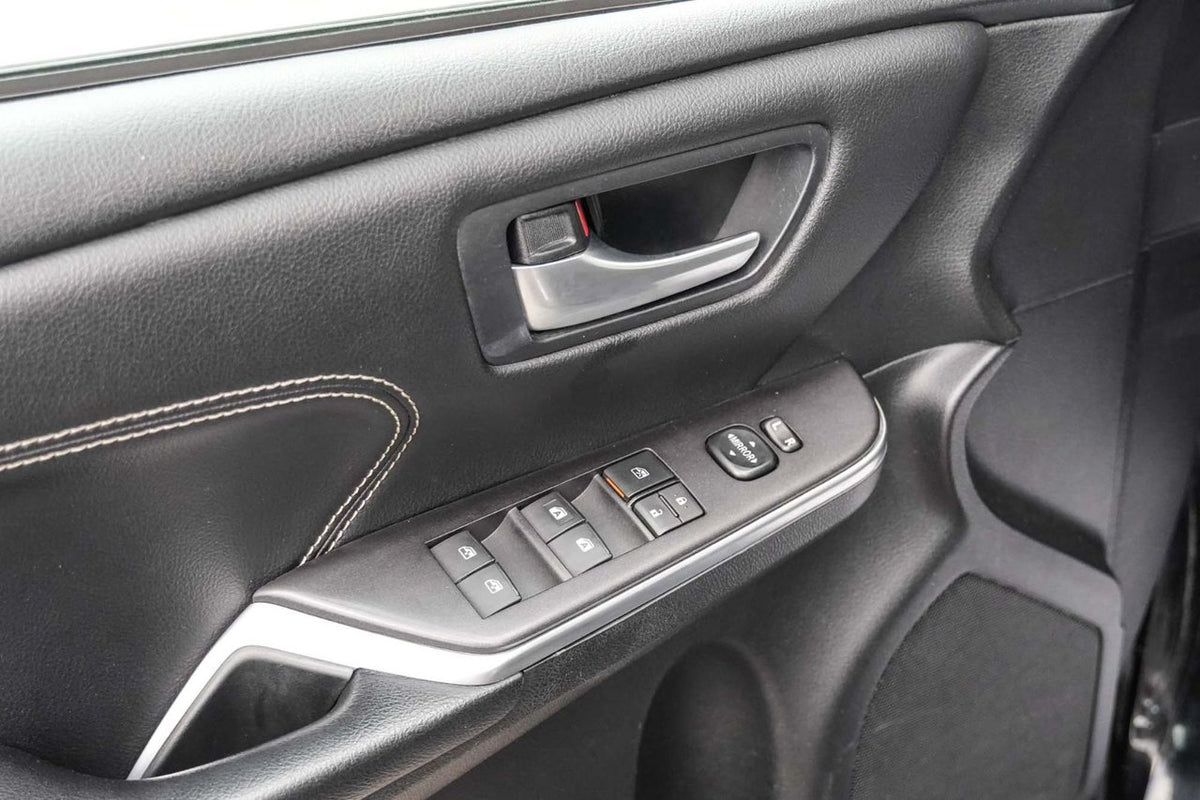 2017 Toyota Camry Hybrid XLE HYBRID
