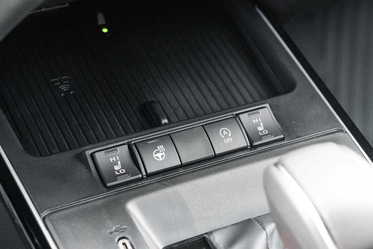 2026 Toyota Corolla Cross XLE 210KM COMME NEUF CUIR MAGS TOIT AWD CARPLAY