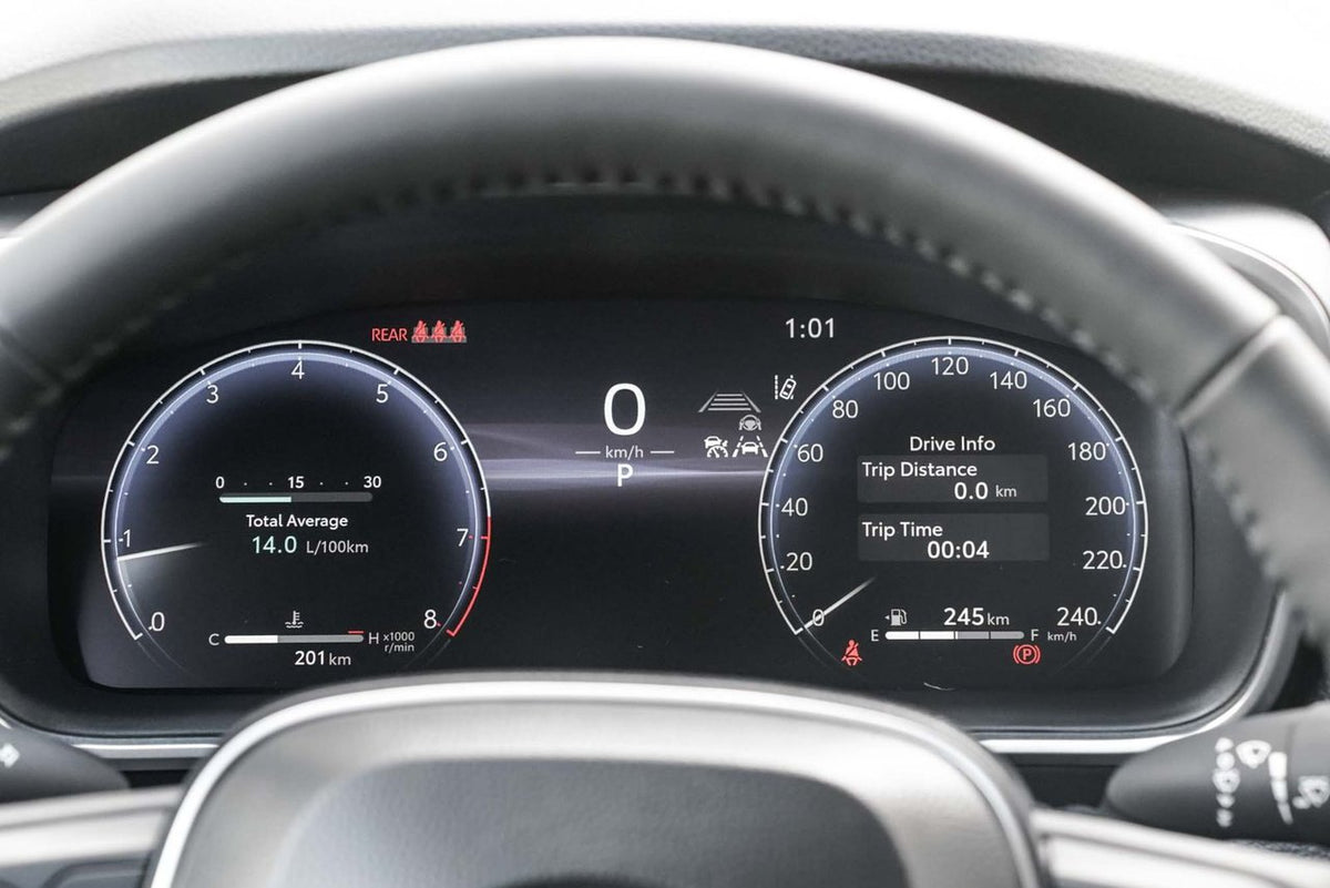 2026 Toyota Corolla Cross XLE 210KM COMME NEUF CUIR MAGS TOIT AWD CARPLAY