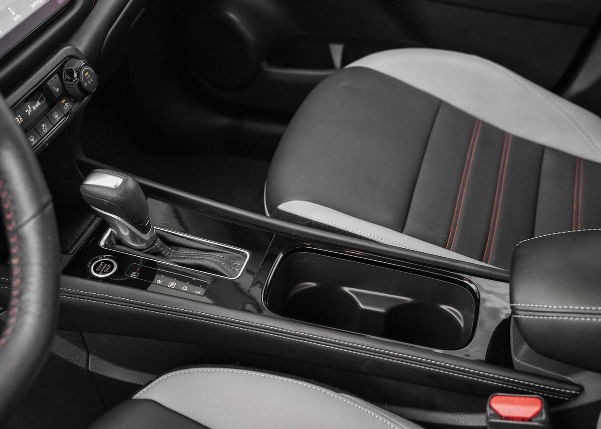 2024 Nissan Kicks SR Premium