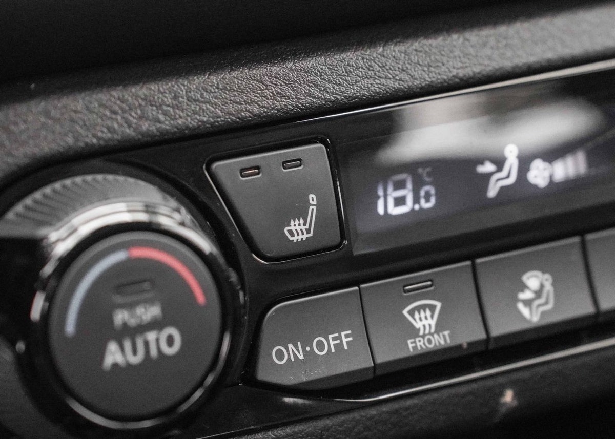 2024 Nissan Kicks SR Premium