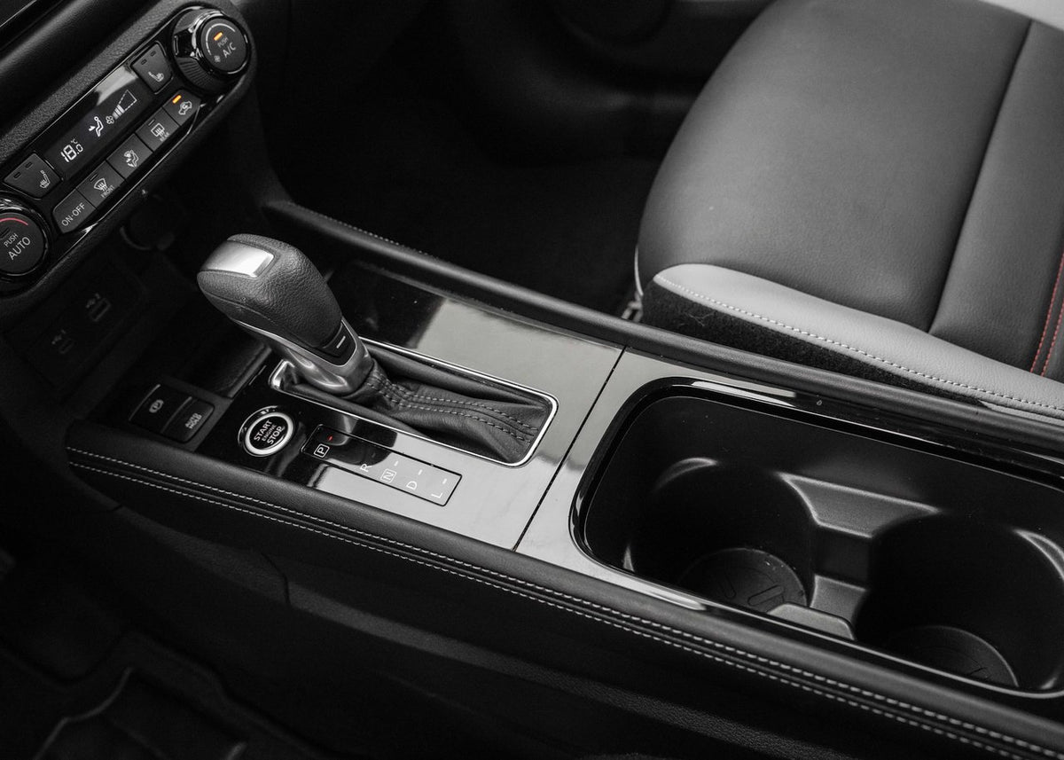 2024 Nissan Kicks SR Premium