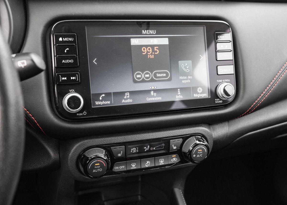 2024 Nissan Kicks SR Premium