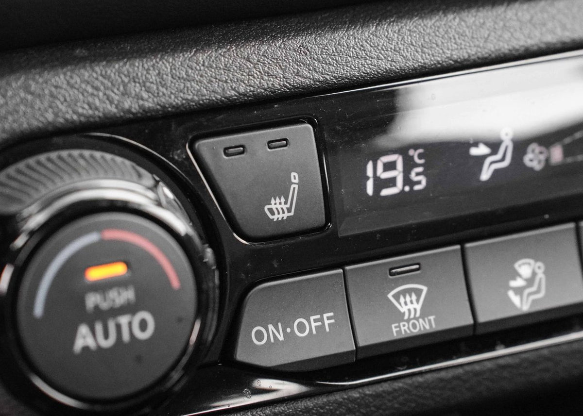 2024 Nissan Kicks SR Premium