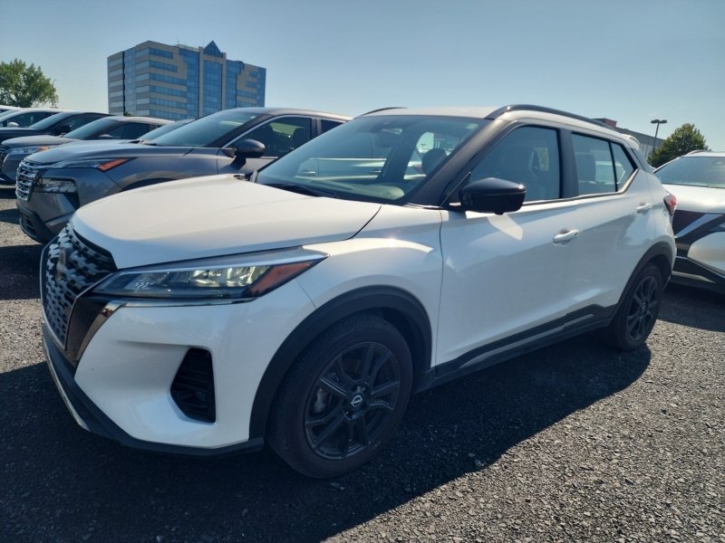 2024 Nissan Kicks SR Premium