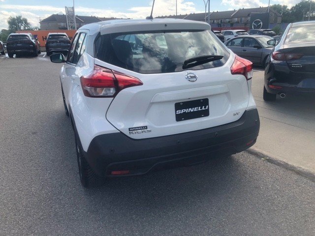 2020 Nissan Kicks SV