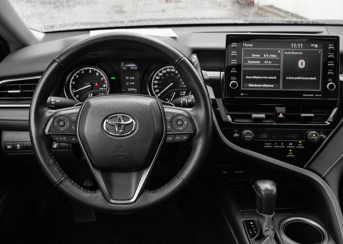 2023 Toyota Camry SE UPGRADE