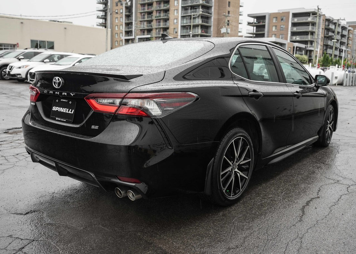 2023 Toyota Camry SE UPGRADE