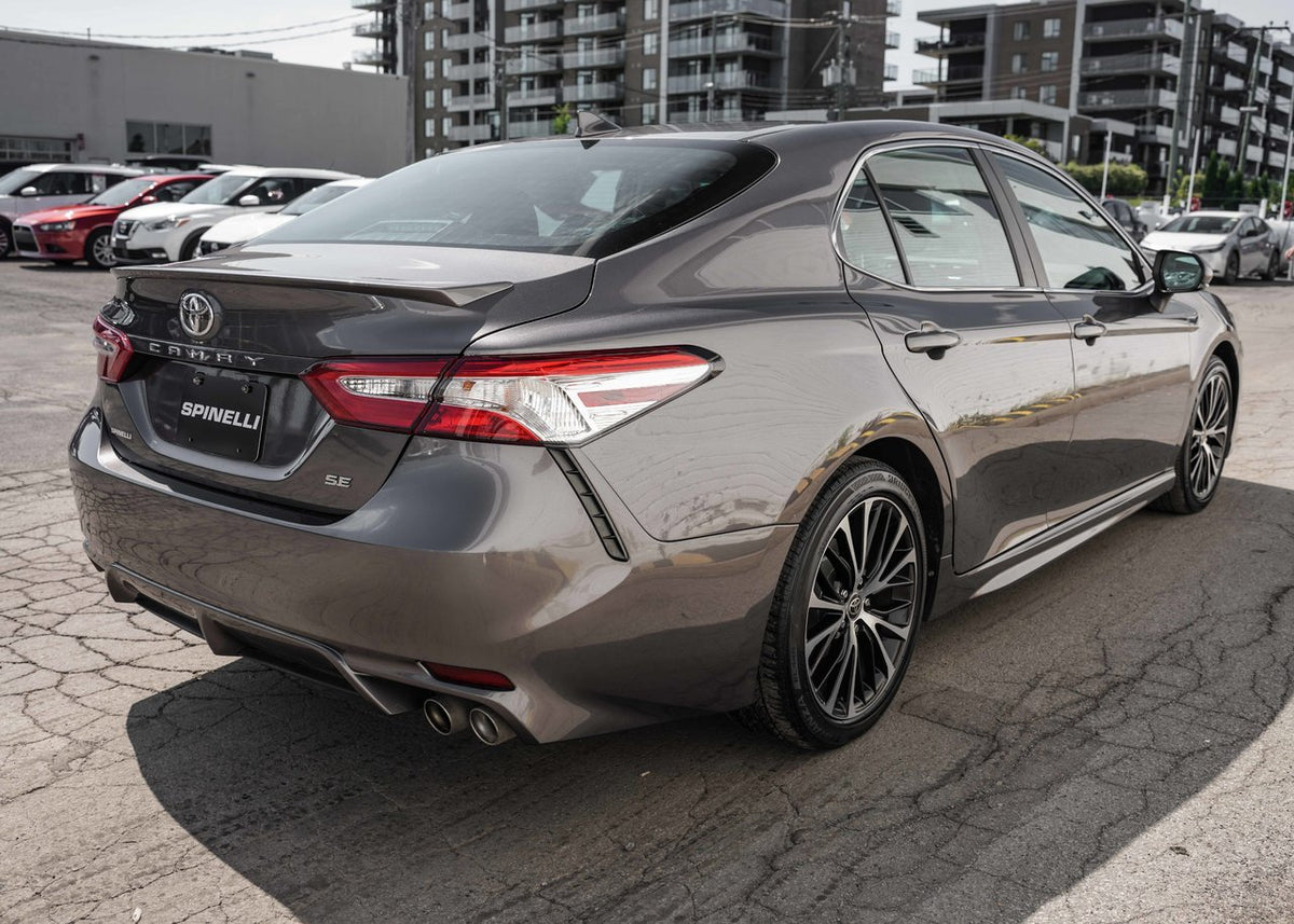 2020 Toyota Camry SE UPGRADE