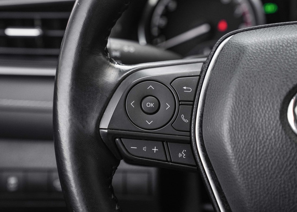 2020 Toyota Camry SE UPGRADE