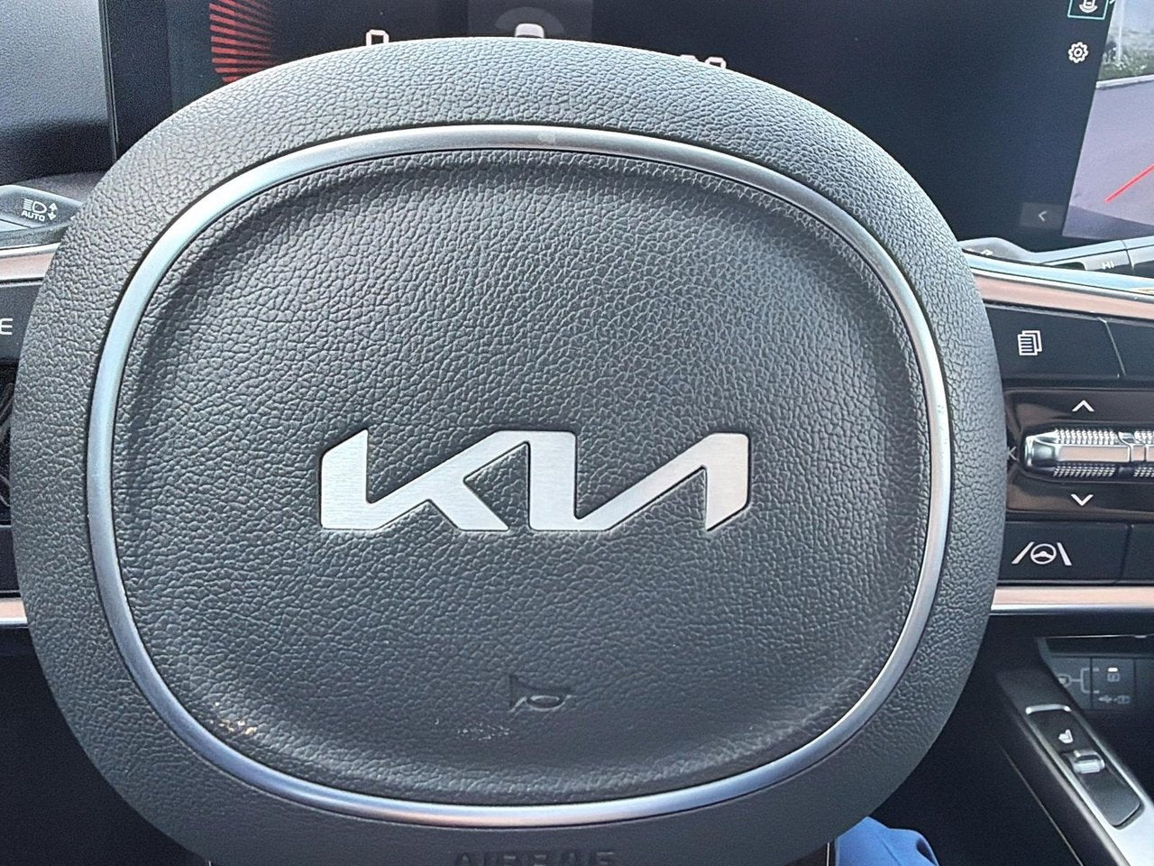 2025 Kia Sorento LX