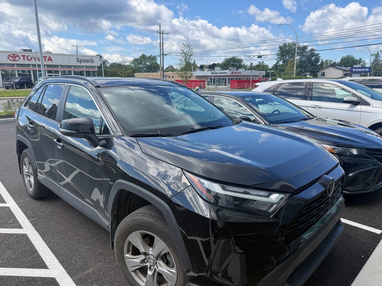 2023 Toyota RAV4 XLE AWD
