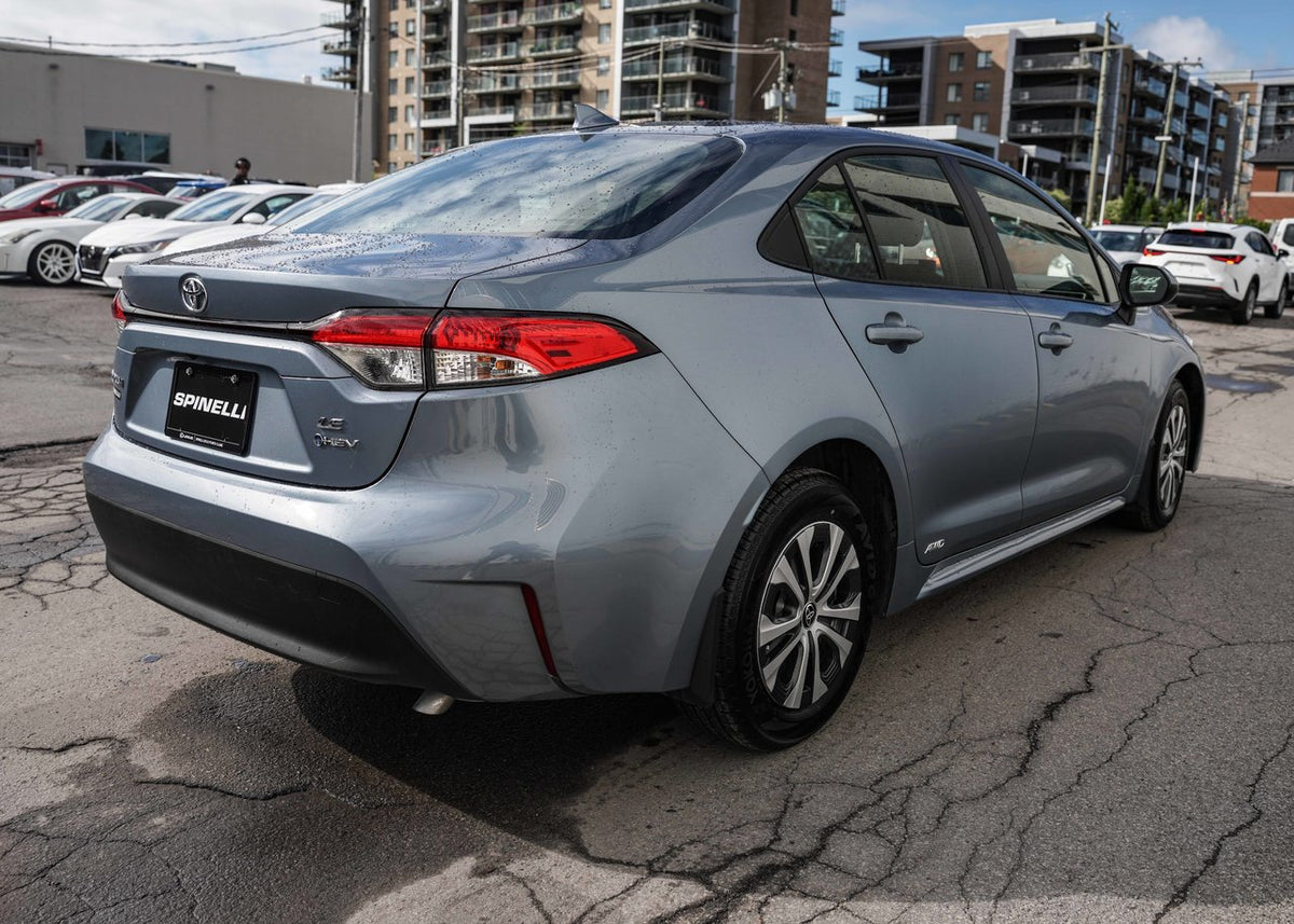 2026 Toyota Corolla **LE HYBRID AWD**