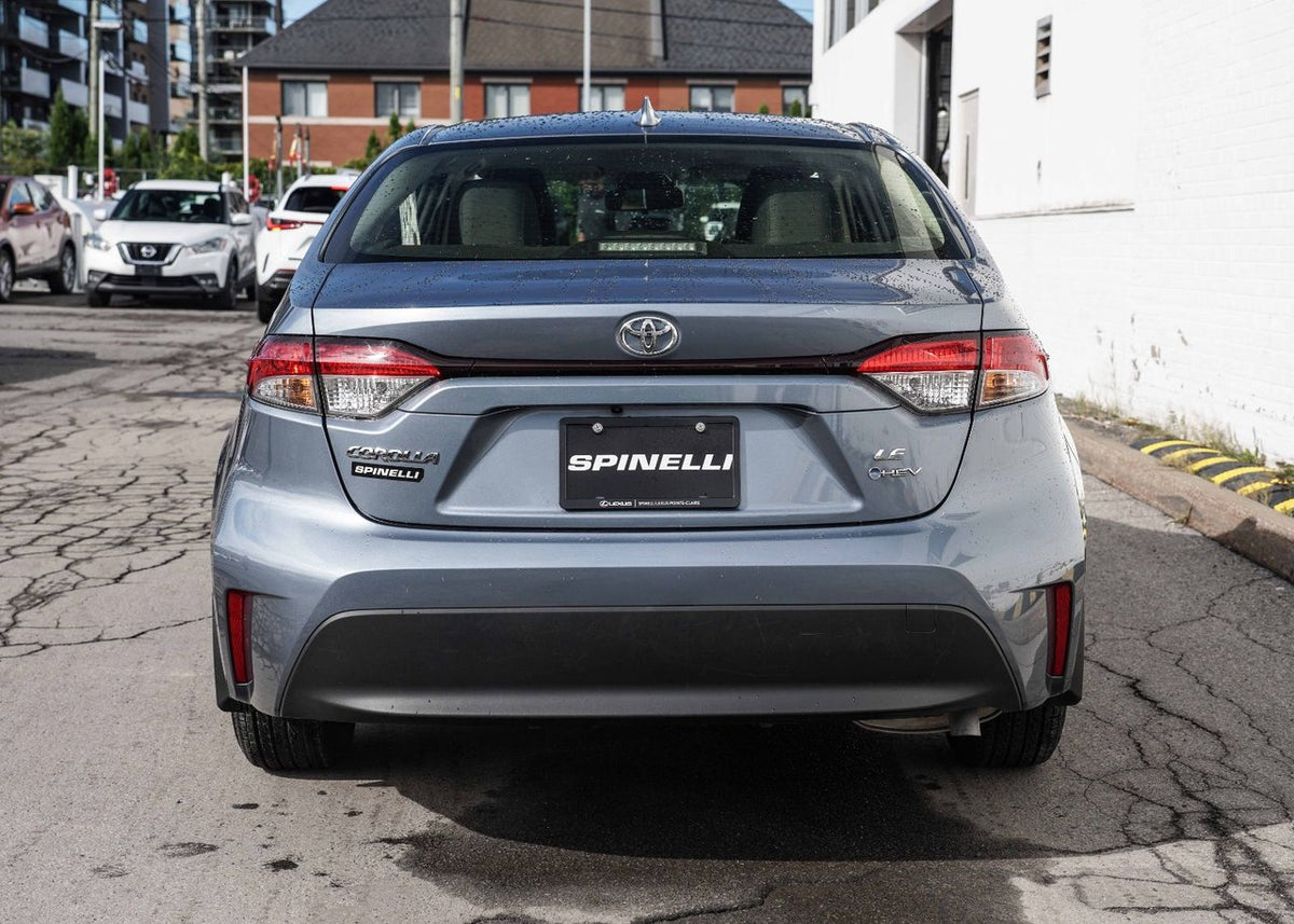 2026 Toyota Corolla **LE HYBRID AWD**