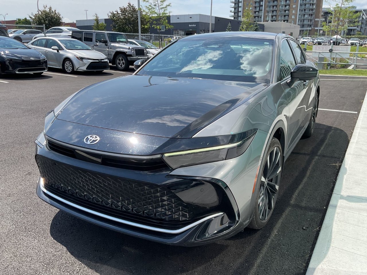 2023 Toyota Crown Platinum