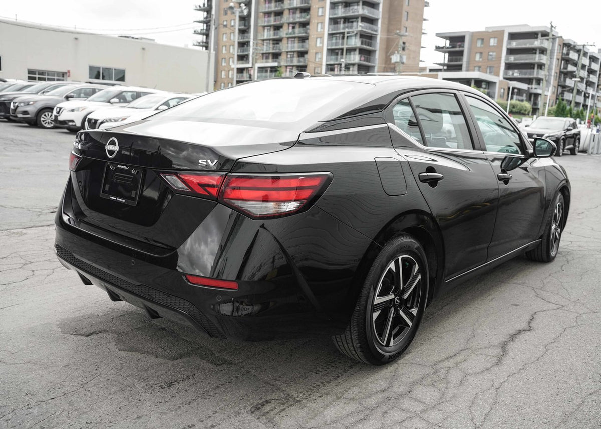 2024 Nissan Sentra SV Moonroof