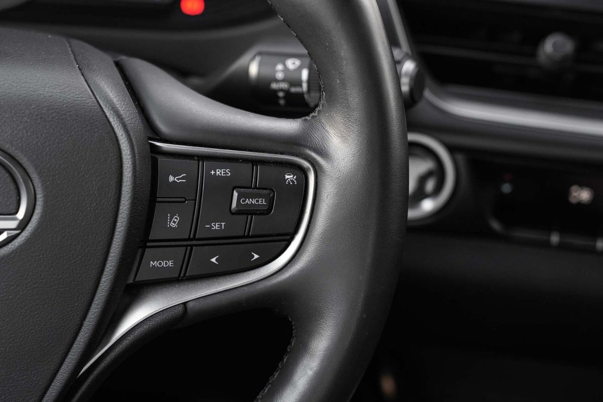 2024 Lexus UX 250h PREMIUM BAS KM MAGS TOIT CARPLAY