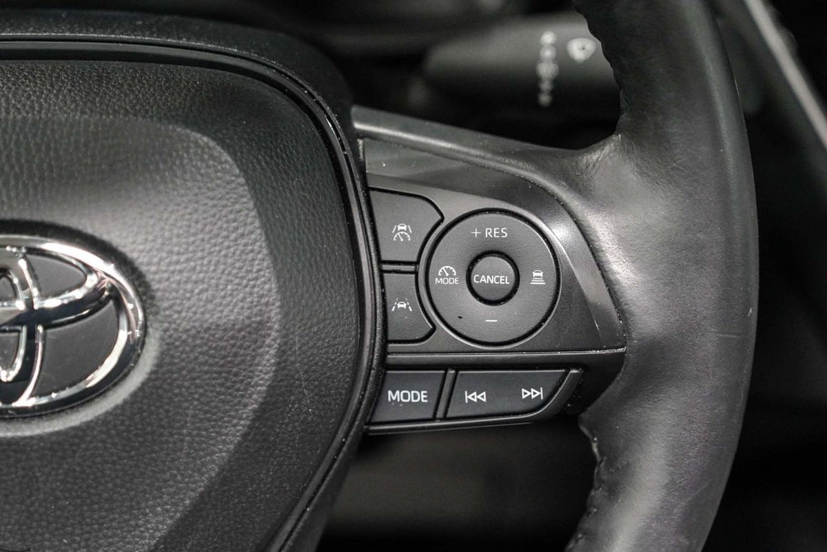 2024 Toyota Corolla LE UPGRADE