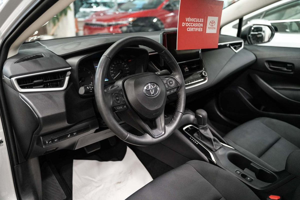 2024 Toyota Corolla LE UPGRADE