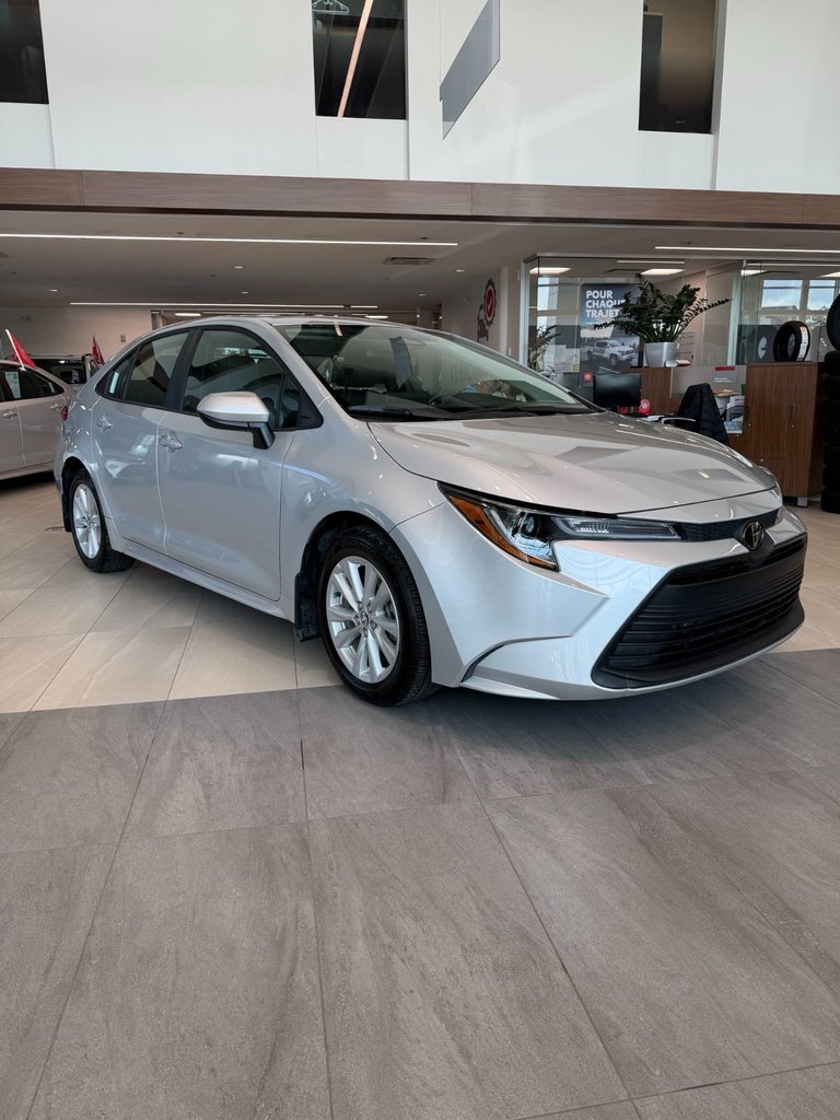 2024 Toyota Corolla LE UPGRADE
