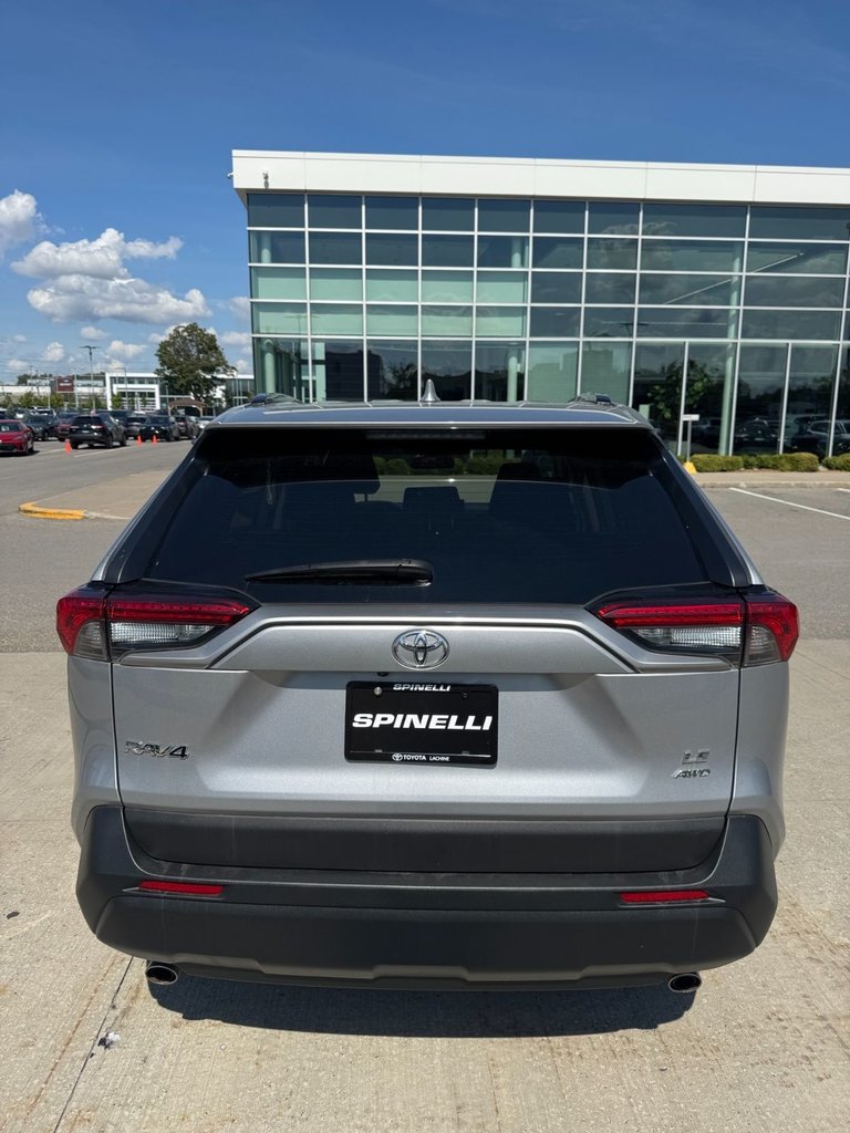 2021 Toyota RAV4 LE AWD