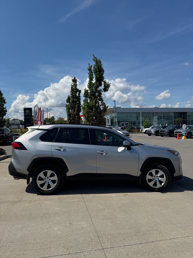 2021 Toyota RAV4 LE AWD