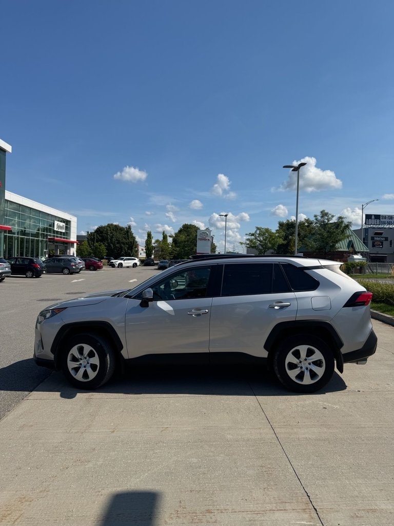 2021 Toyota RAV4 LE AWD
