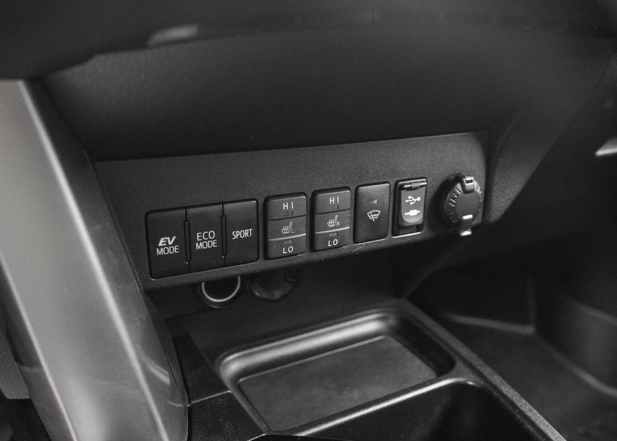 2016 Toyota RAV4 **Hybrid Limited**