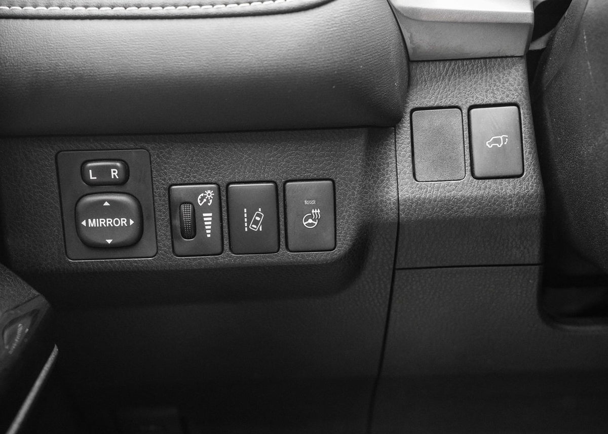 2016 Toyota RAV4 **Hybrid Limited**