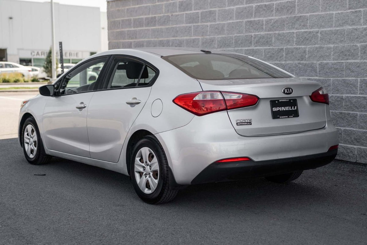 2015 Kia Forte LX AUTOMATIQUE; A/C GRP ELECTRIQUE BLUETOOTH