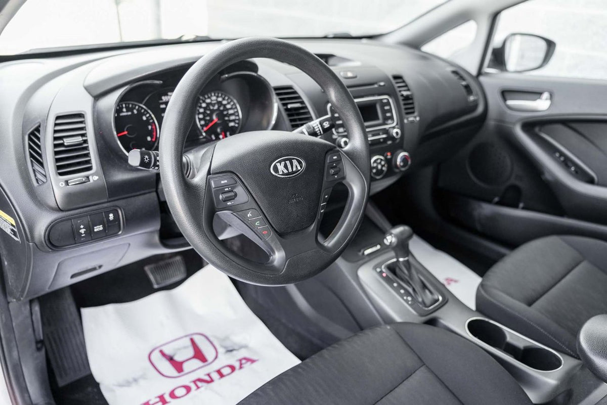 2015 Kia Forte LX AUTOMATIQUE; A/C GRP ELECTRIQUE BLUETOOTH