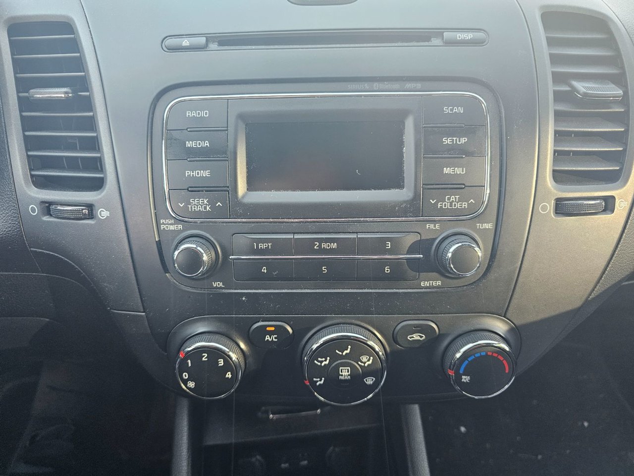 2015 Kia Forte LX AUTOMATIQUE; A/C GRP ELECTRIQUE BLUETOOTH