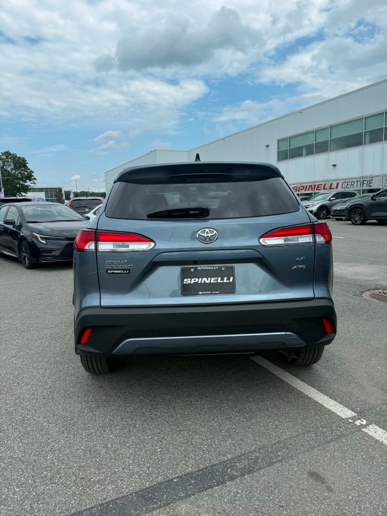 2025 Toyota Corolla Cross LE AWD