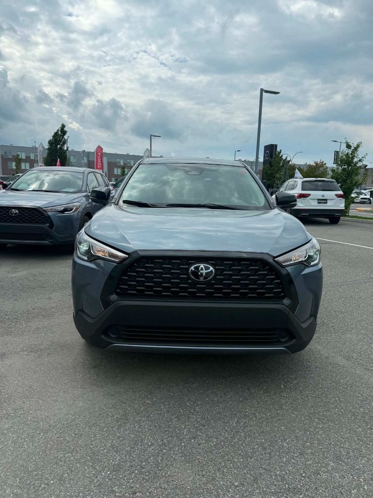 2025 Toyota Corolla Cross LE AWD