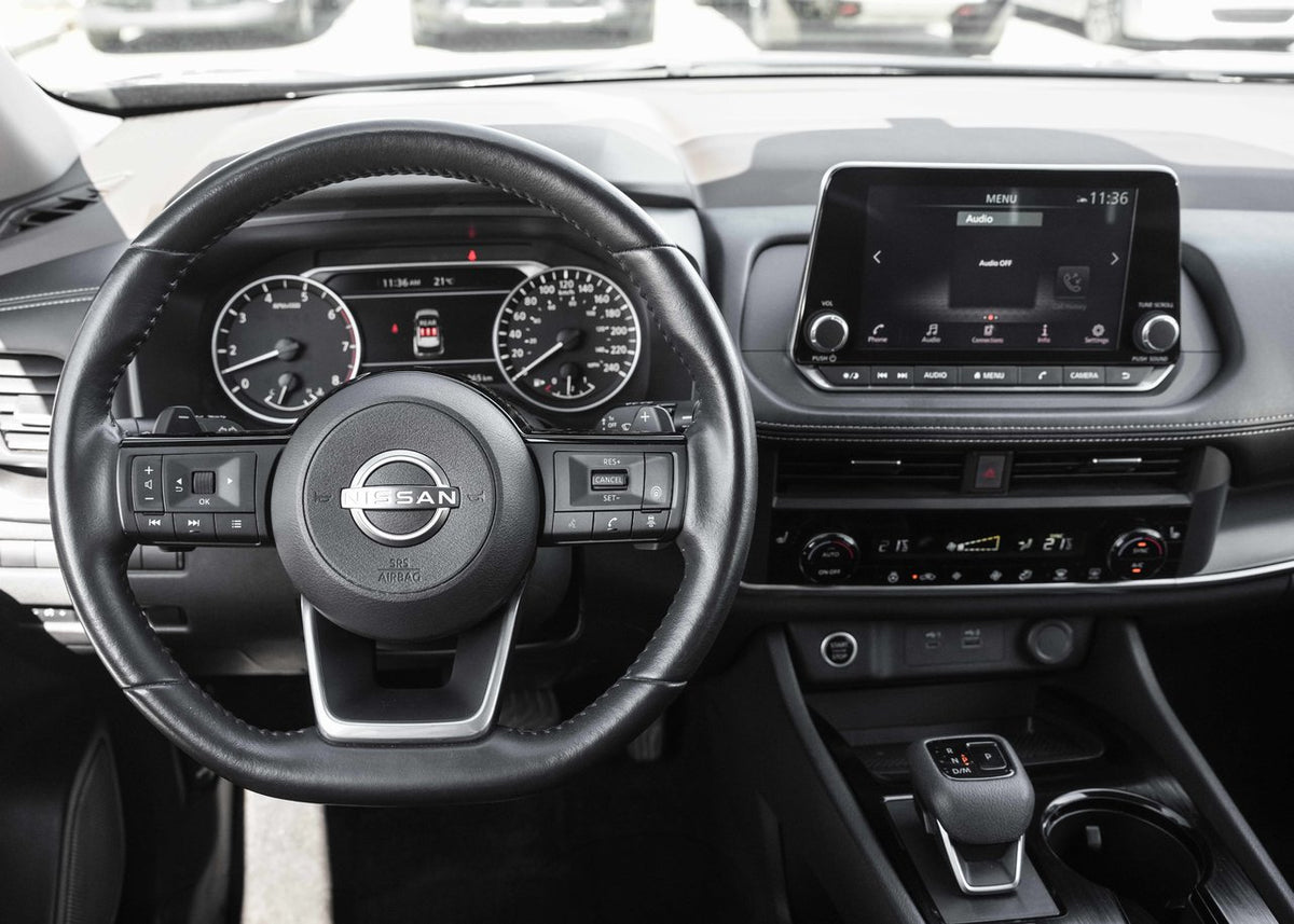 2023 Nissan Rogue SV Moonroof