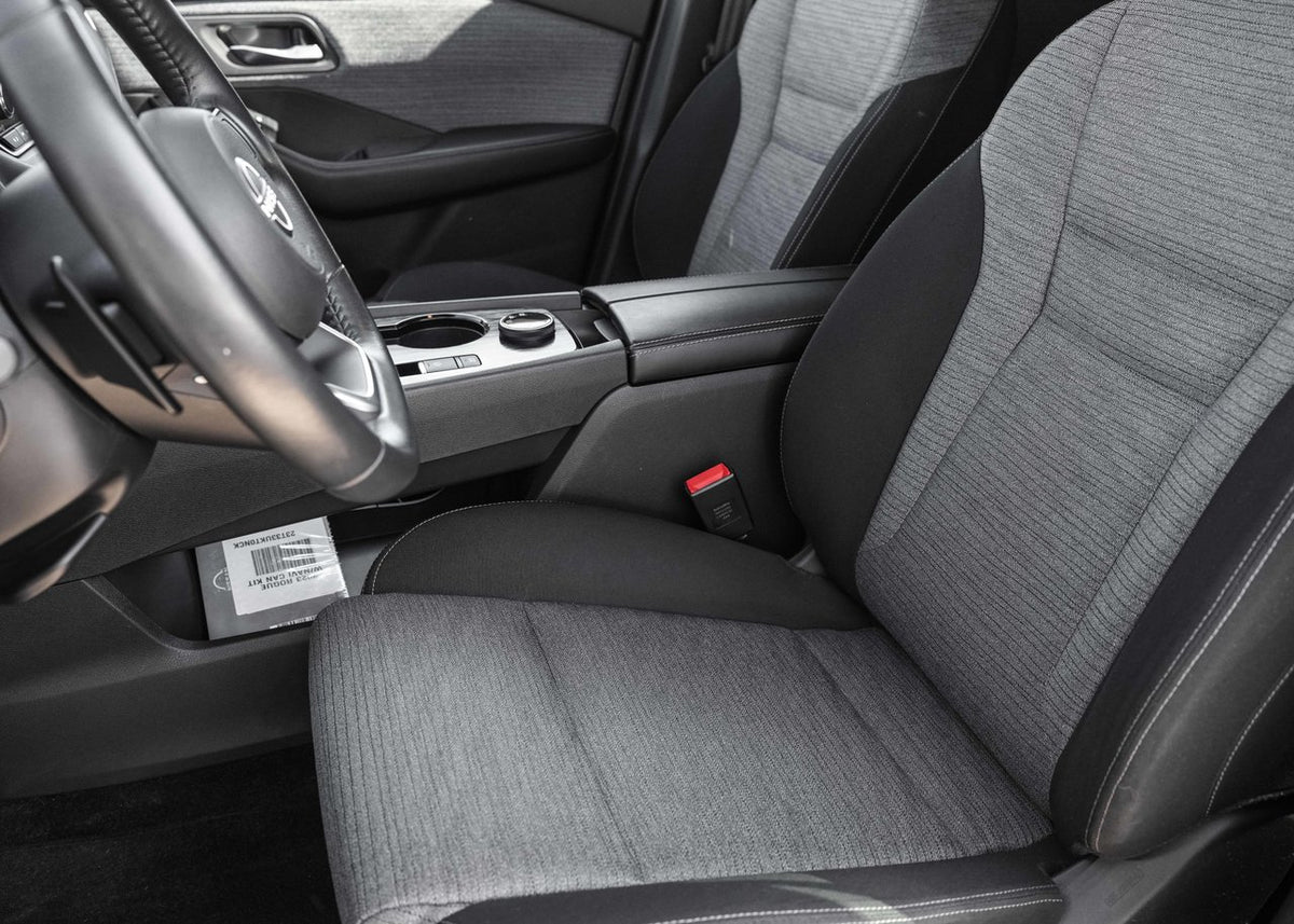 2023 Nissan Rogue SV Moonroof