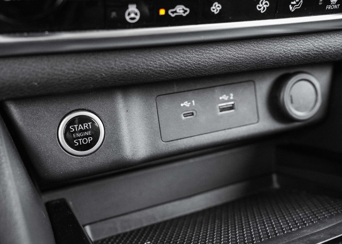 2023 Nissan Rogue SV Moonroof