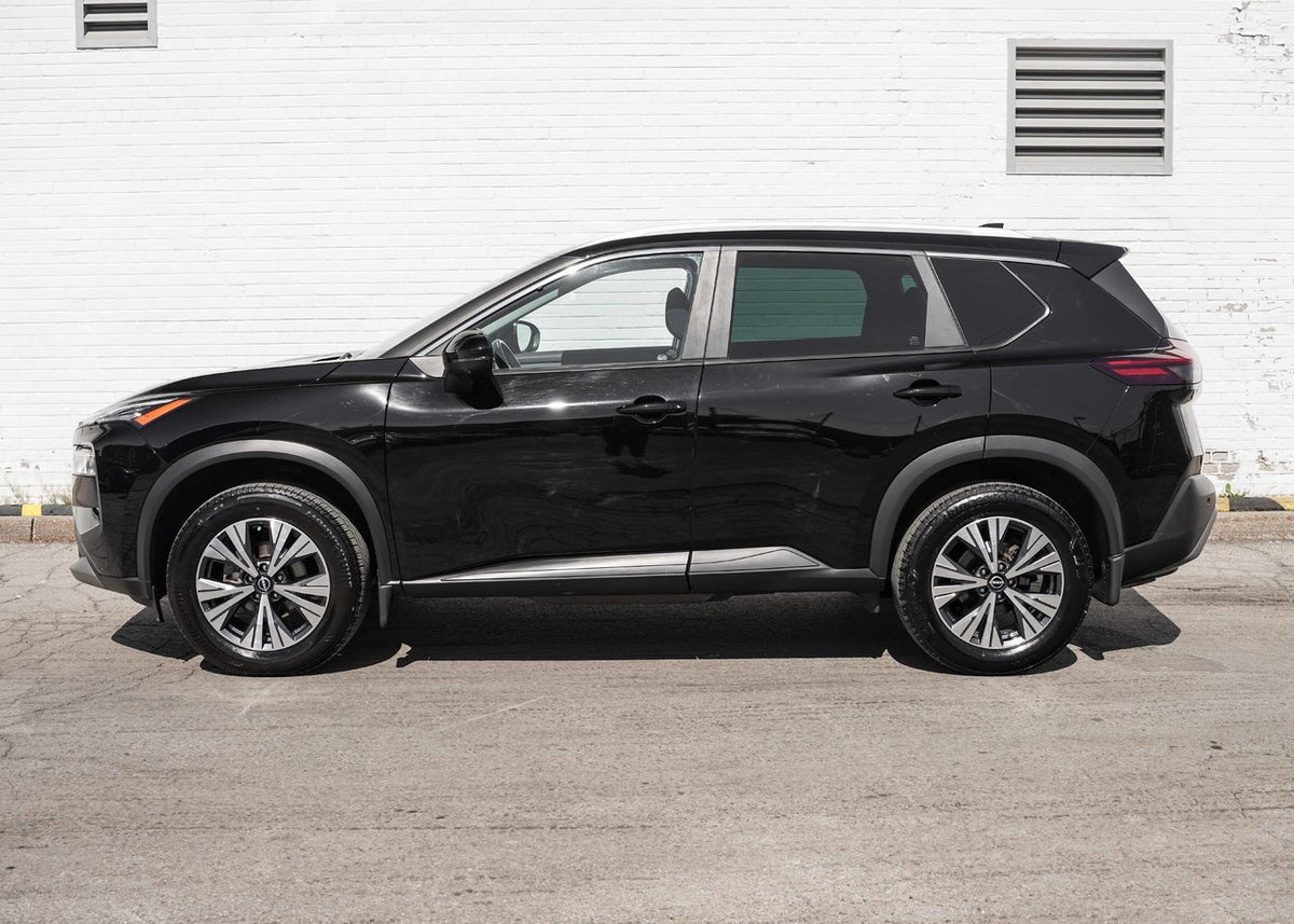 2023 Nissan Rogue SV Moonroof
