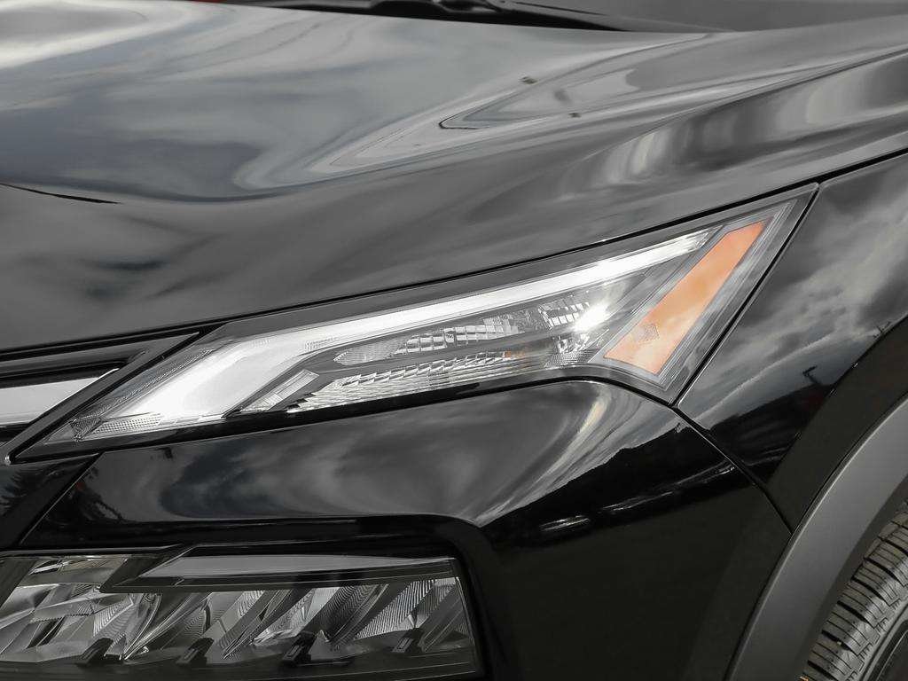 2026 Nissan Rogue AWD SV Moonroof