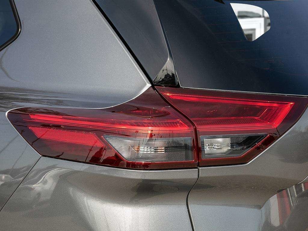 2026 Nissan Rogue AWD Platinum
