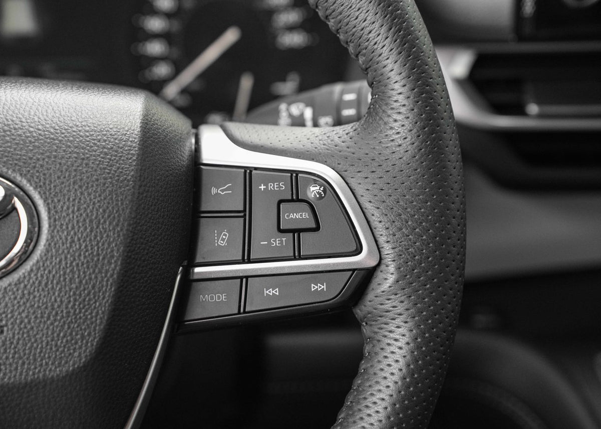 2025 Toyota Sienna XLE HYBRID